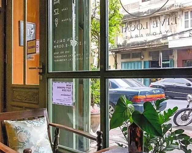 فندق Live Local Cafe And 420 Cannabis Friendly *